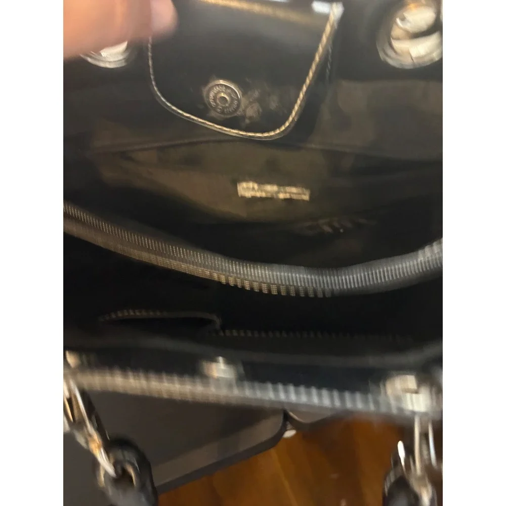 Wilsons Leather Black Tote Bag White Contrast Stitch Shoulder Bag Silver Hardwar